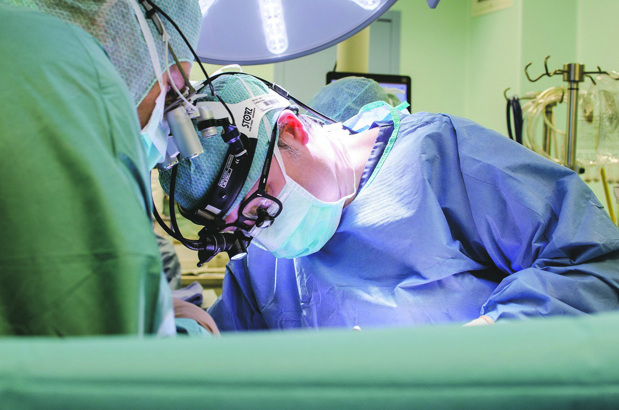 Operații gratuite pentru copiii săraci