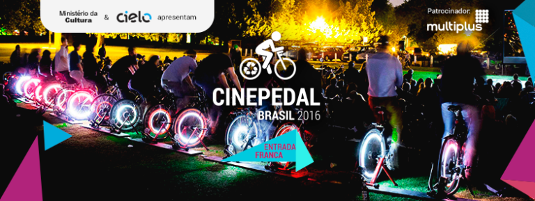 În Brazilia, un cinematograf în aer liber funcționează pe baza pedalatului voluntarilor