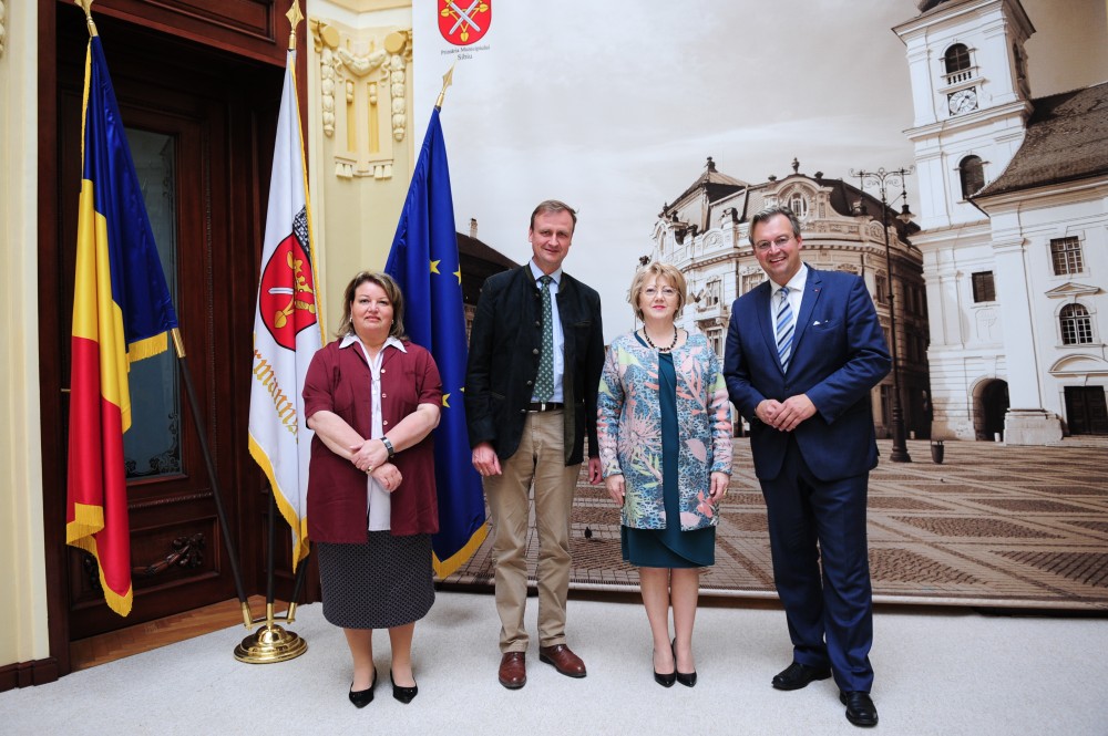 Membrii ai Parlamentului Germaniei, în vizită la Primăria Sibiu