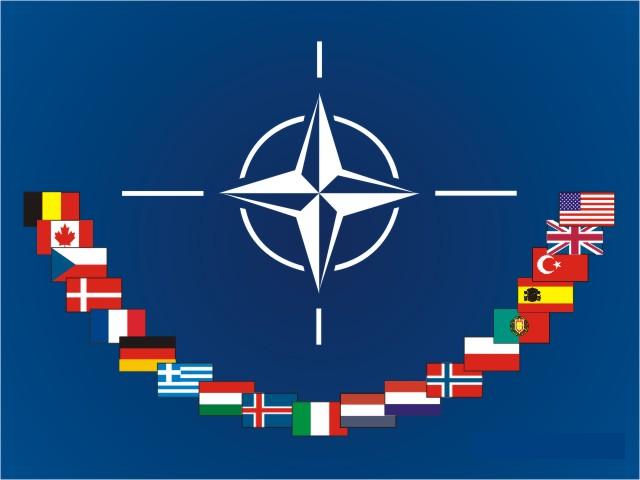 NATO: Romanii din Afganistan, ucişi de doi indivizi în uniforma afgana
