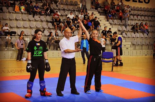 Surorile Pavel au făcut spectacol la Bucureşti!