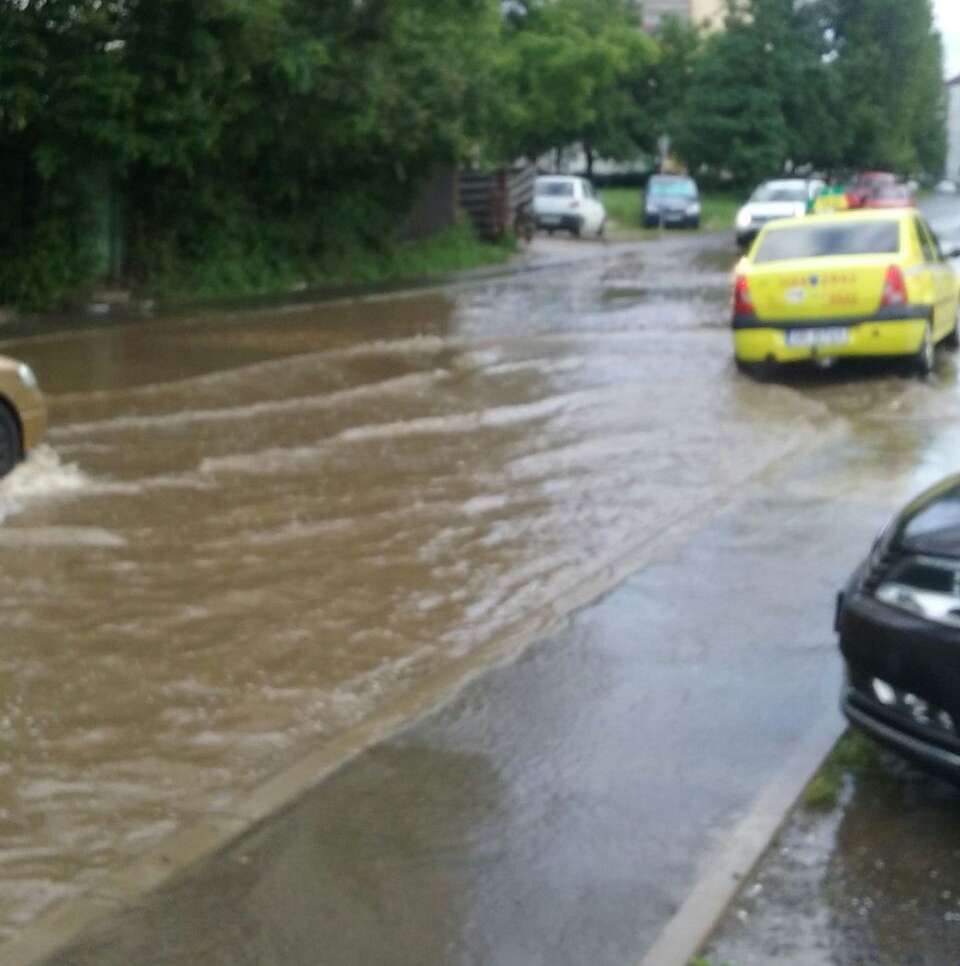 Inundatie la intrarea in Sibiu