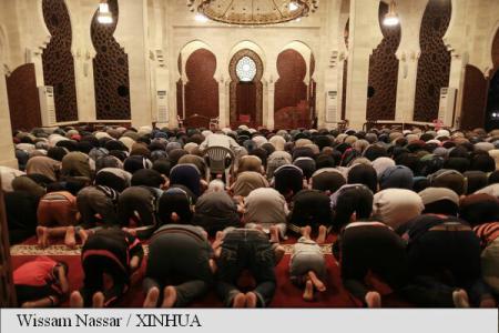 Începe Marele Post ritualic al Lunii Ramazan