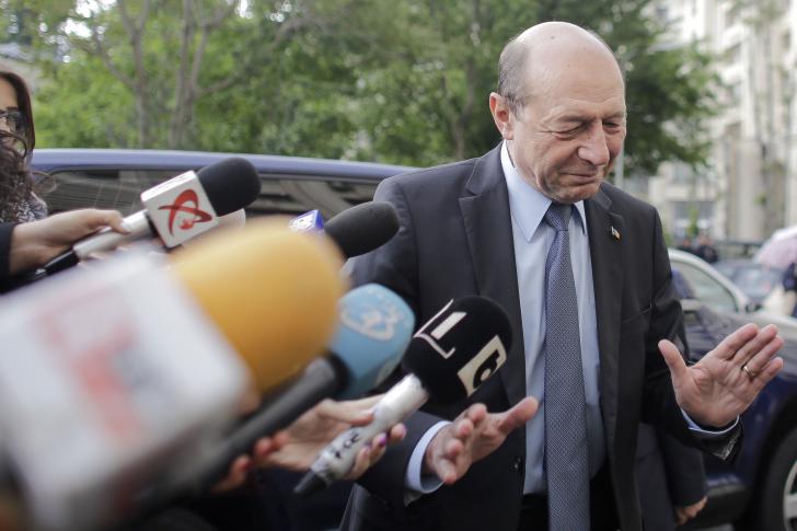 Traian Băsescu, despre revolta din penitenciare: Mi se pare o mișcare controlată, stimulată de Raluca Prună