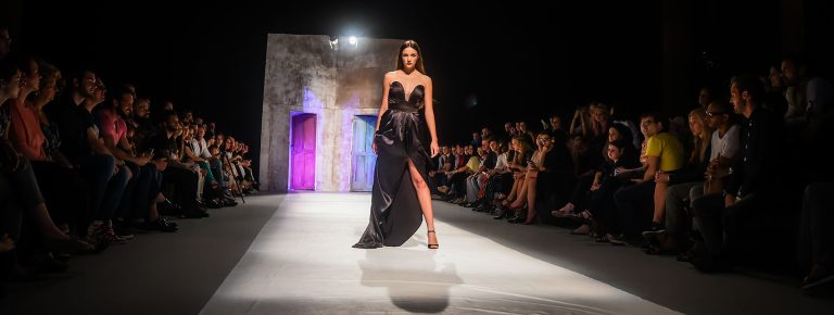 Sibiul devine capitala modei la Feeric Fashion Week
