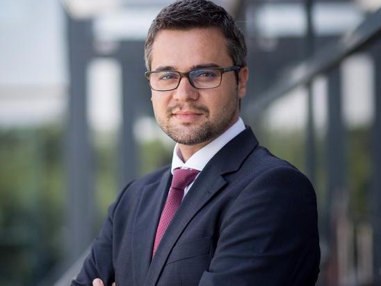 Salariile din mediul privat au crescut cu 10% în primul semestru. Ce industrii au acordat cele mai mari creşteri