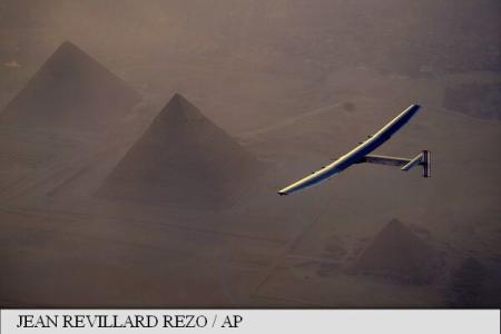 Solar Impulse 2 a părăsit Egipul pentru ultima sa etapă în jurul lumii