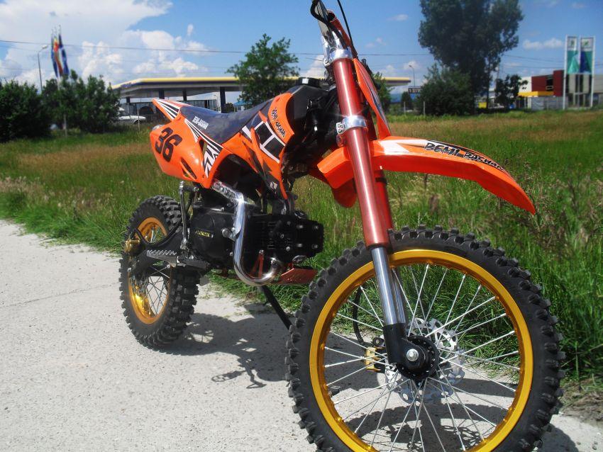 Motociclete furate din parcarea unui hotel de lux