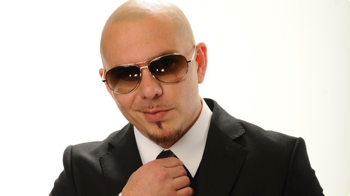 Pitbull a primit o stea pe Walk of Fame din Hollywood