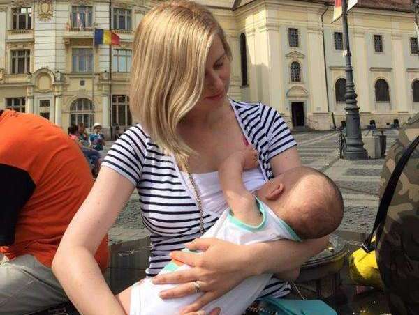 Petiţie pentru dreptul de a alăpta în public