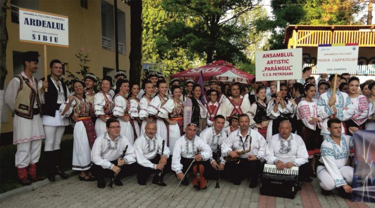 Ansamblul folcloric al studenților din Sibiu, la Galele Studențești de Folclor