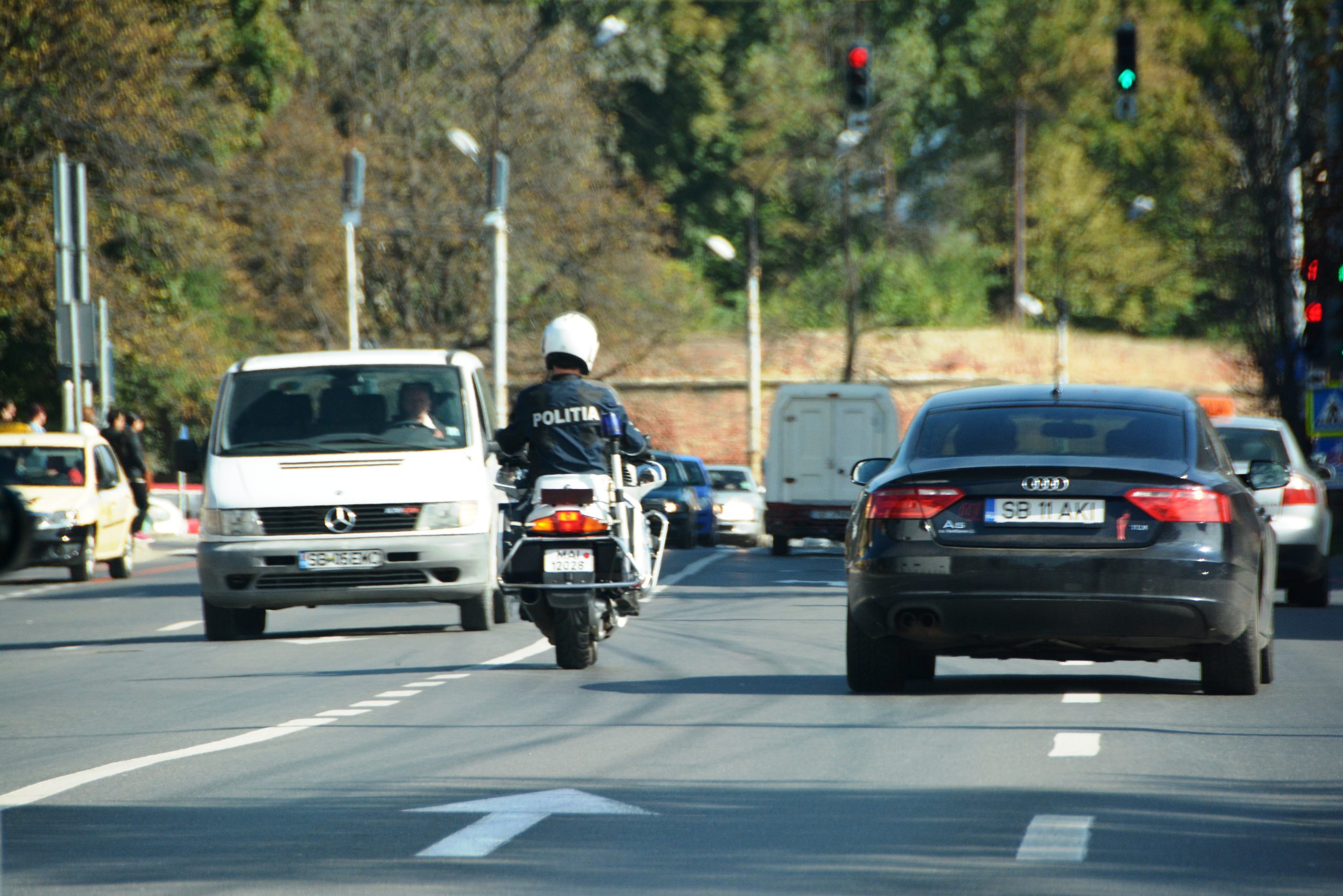 Poliţiştii au dat amenzi de peste 30 de mii de lei în doar câteva ore