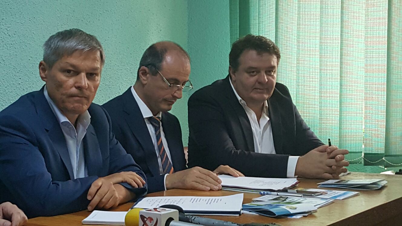 Dacian Cioloş: „Trebuie să valorificăm produsele româneşti”