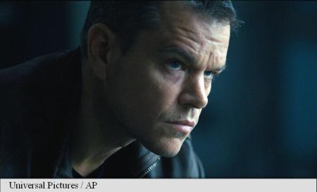 Noul film din seria „James Bourne” preia conducerea box office-ului nord-american