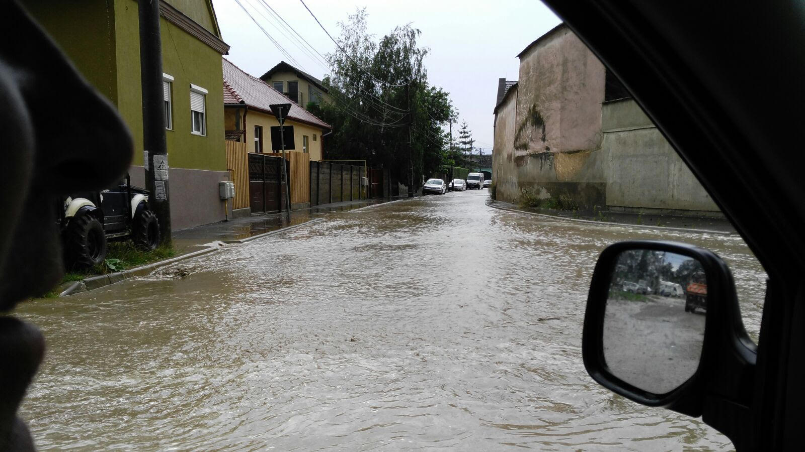 Inundatii in Gusterita