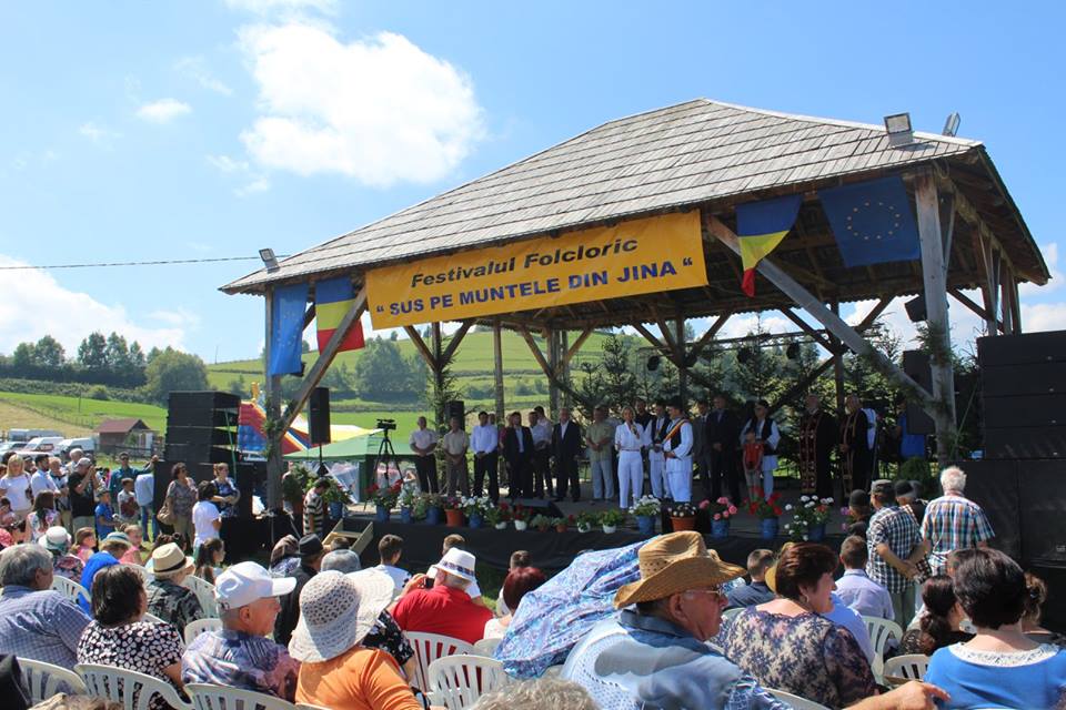 Festivalul folcloric „Sus pe muntele din Jina”