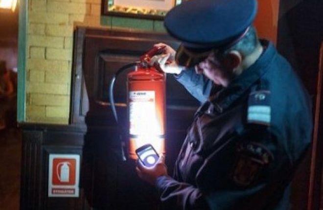 Şase luni în plus pentru obţinerea autorizaţiei de securitate la incendiu şi mai puţine documente