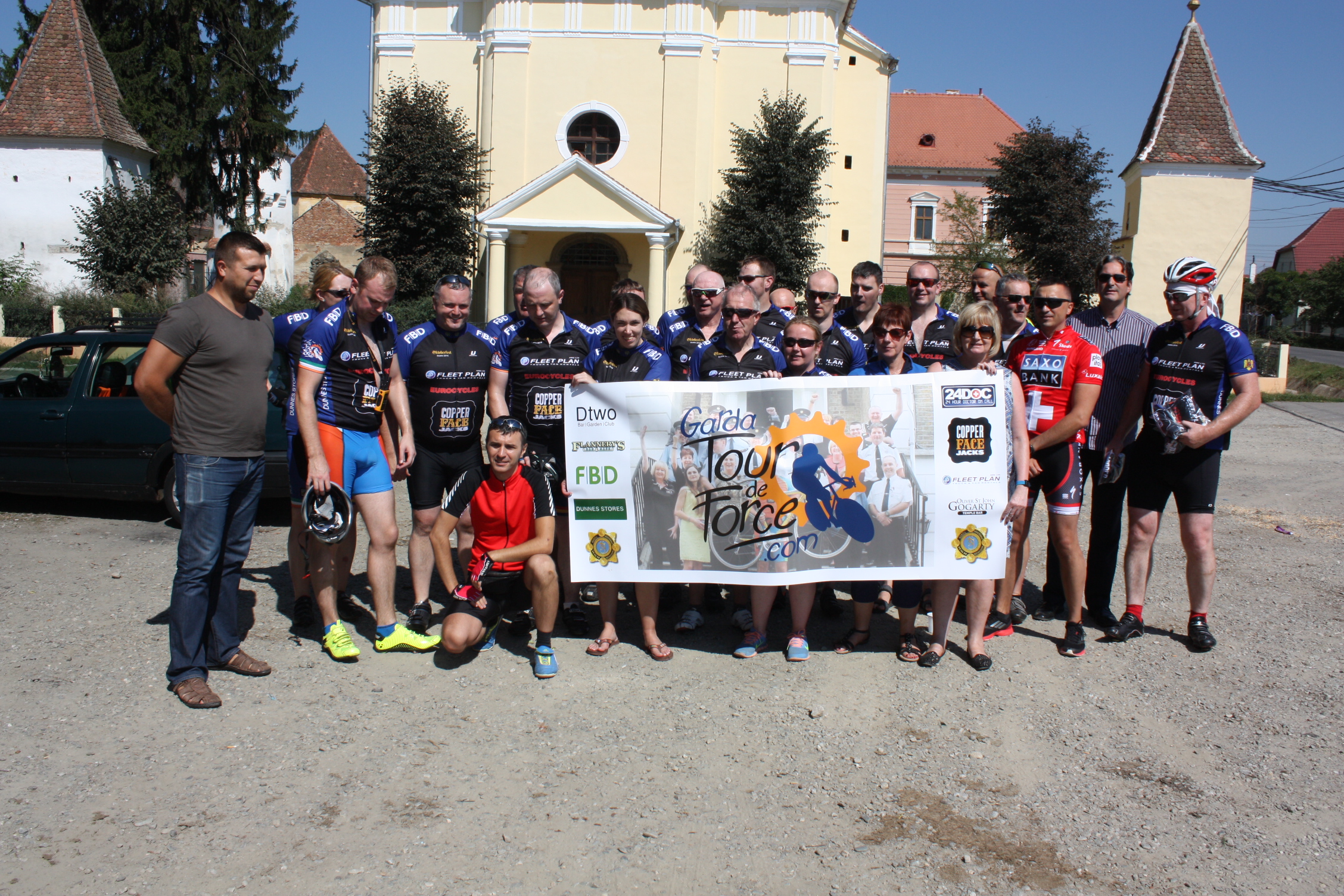 FOTO: Poliţiştii sibieni s-au alăturat turului ciclist Garda Tour de Force