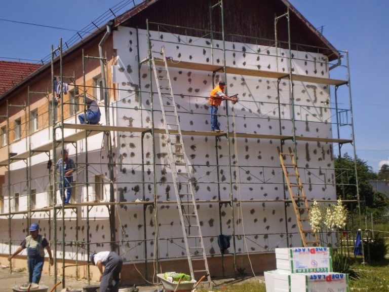 Început de an școlar fără probleme la Mediaș. 870.000 de lei pentru unitățile de învățământ din oraș