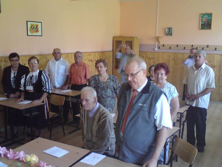 GALERIE FOTO – Întâlnire după 52 de ani de la terminarea liceului, la Mediaș