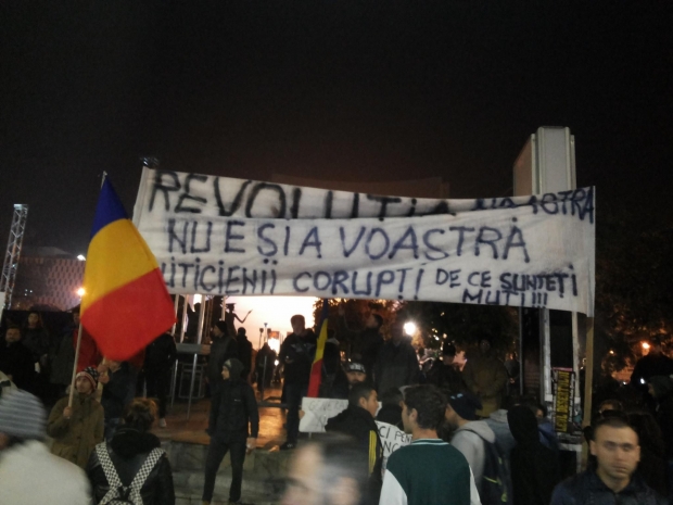 Votul în cazul Oprea scoate românii în stradă