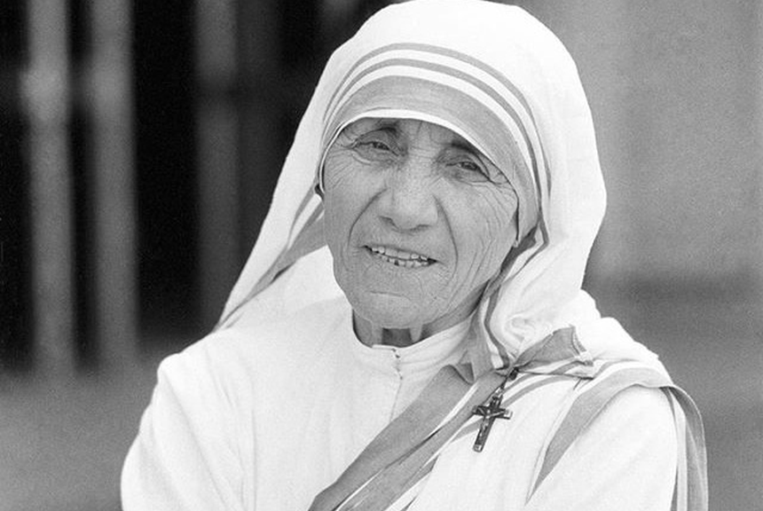 Maica Tereza a fost sanctificată de Papa Francisc