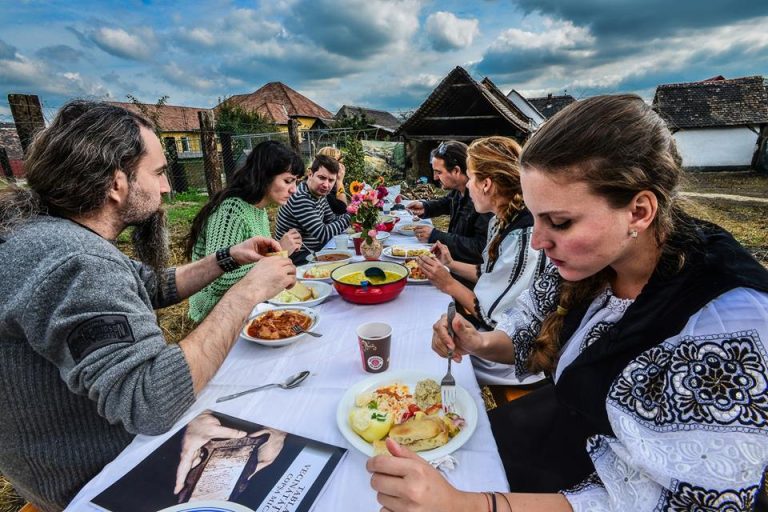Petrecerea de sâmbătă: Brunch la Târnăvioara