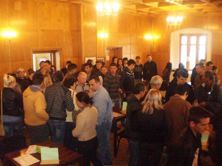 17 tineri selectați pentru angajare la Bursa Absolvenților