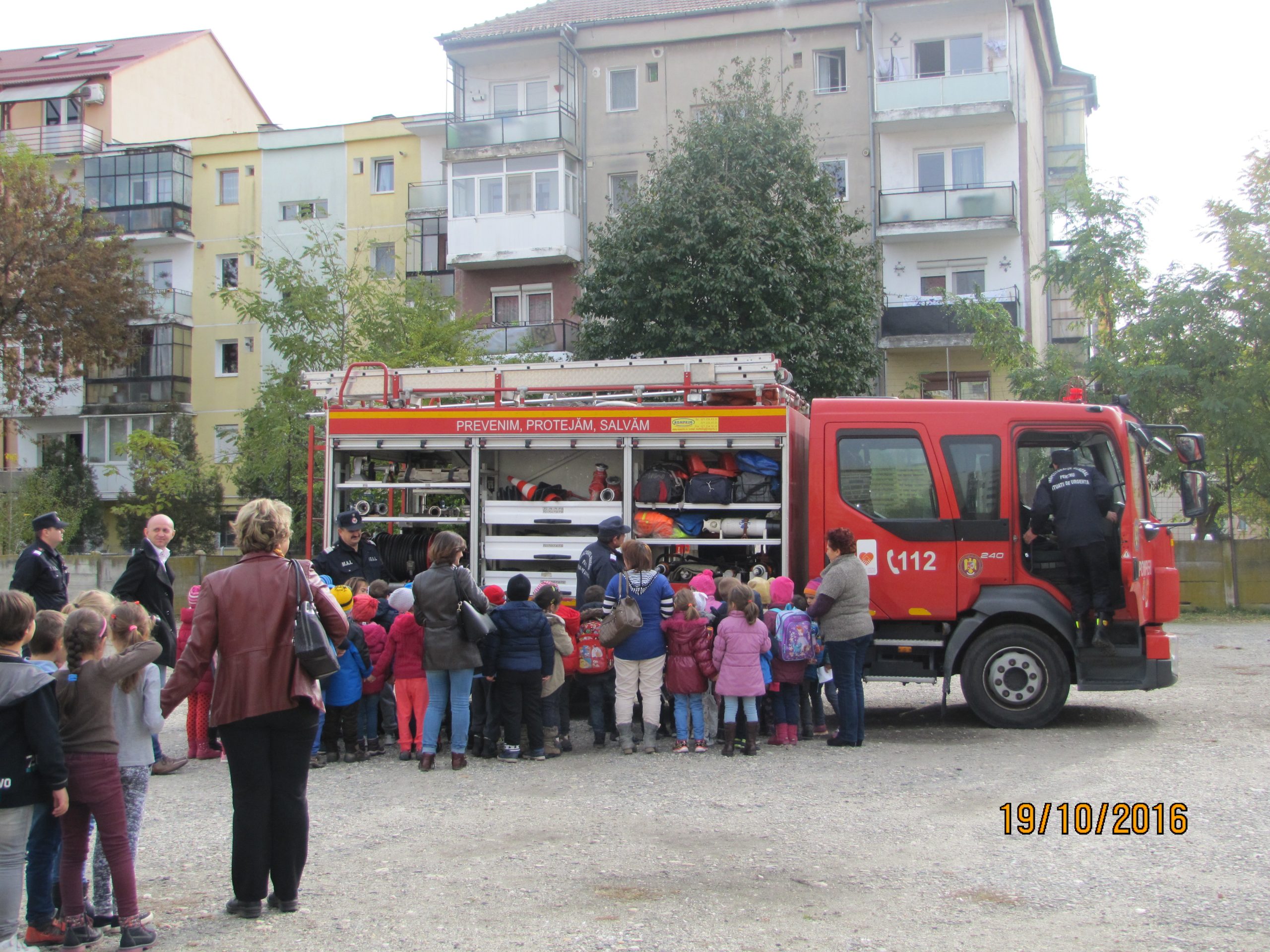 FOTO: Exerciţiu de evacuare în şcoli, în caz de incendiu