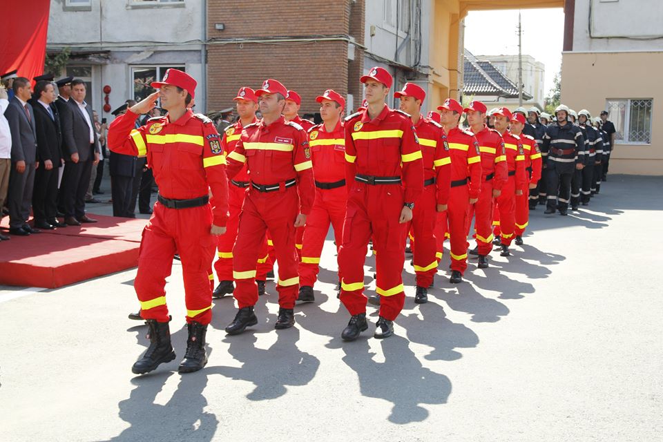 Ceremonial militar unic, ISU Sibiu primeşte Drapelul de Luptă