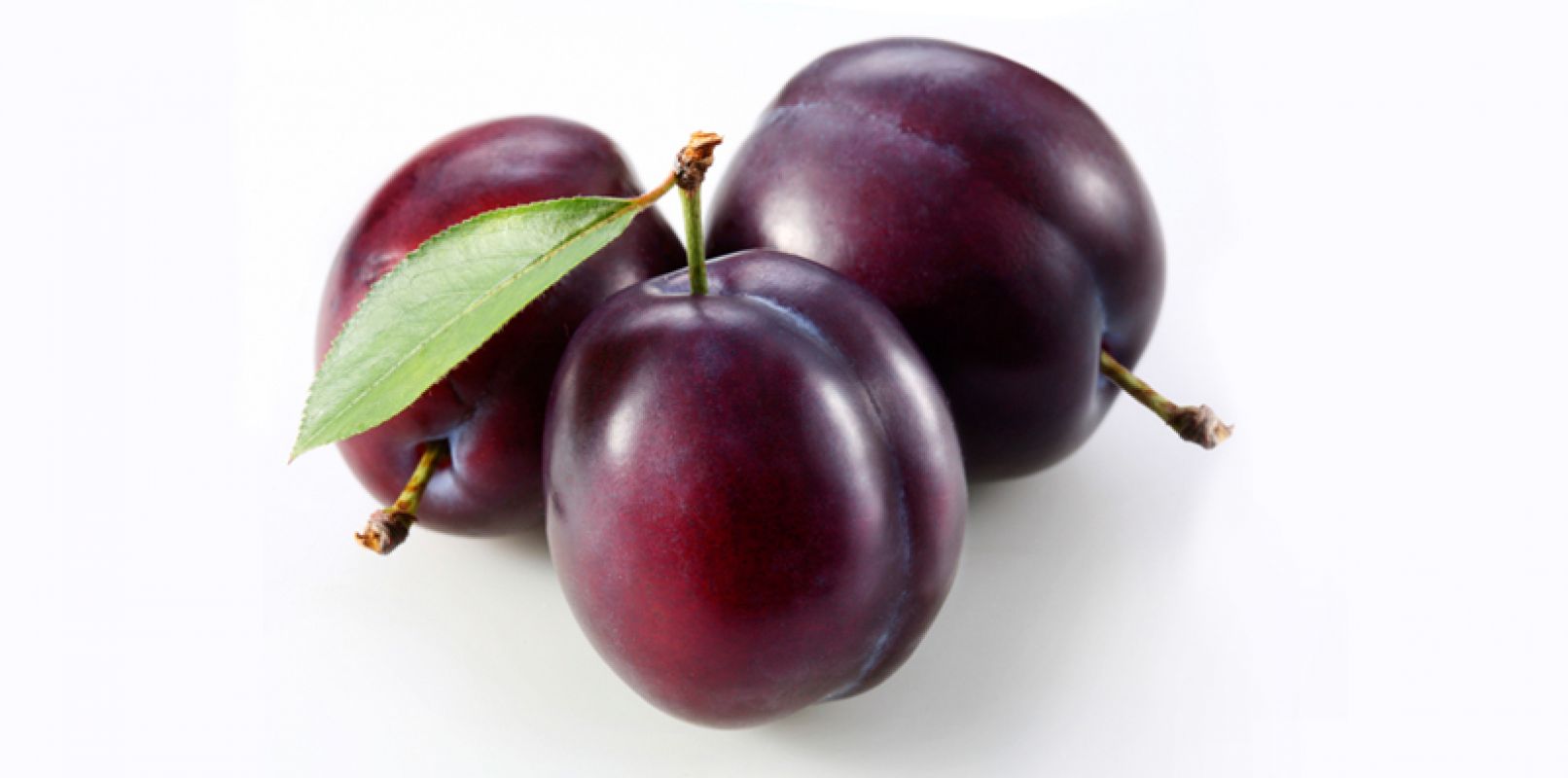5-6 prune pe zi ţin doctorul la distanţă!