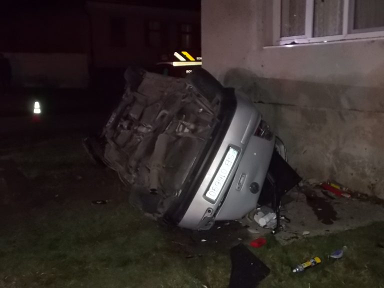 GALERIE FOTO – 4 tineri au murit într-un grav accident rutier la Agârbiciu
