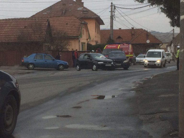 Un șofer de 77 de ani a provocat un accident rutier