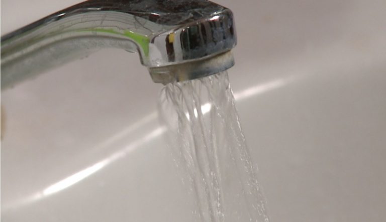 Apă oprită într-un cartier din Copșa Mică