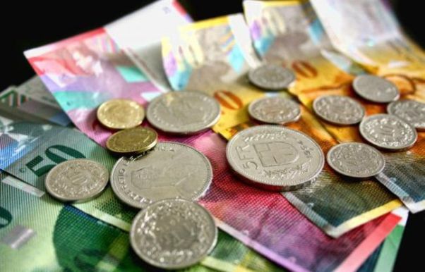 Legea conversiei creditelor în franci elveţieni, neconstituţională