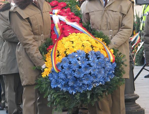Depuneri de coroane la Monumentul Eroilor din Sadu