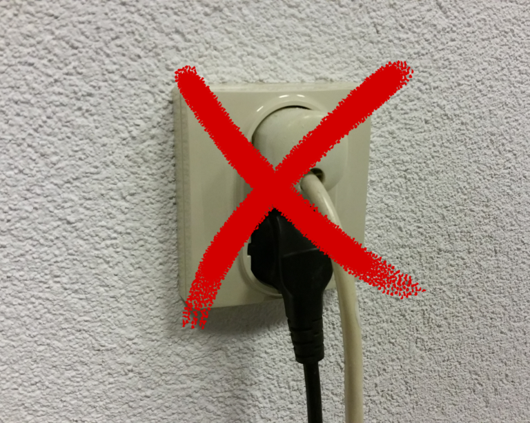 Întreruperi de energie electrică într-o localitate din judeţul Sibiu