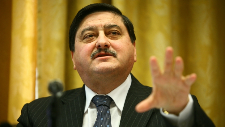 Declaraţii şocante: I-am dat un plic cu 30.000 sau 50.000 de euro