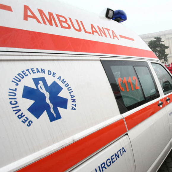 Bărbat rănit grav pe DN 14, la Ruși