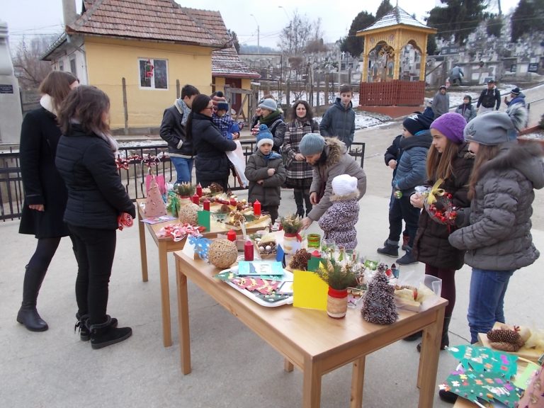 GALERIE FOTO – Bazar de Crăciun la biserica din Cimitirul Ortodox Mediaș