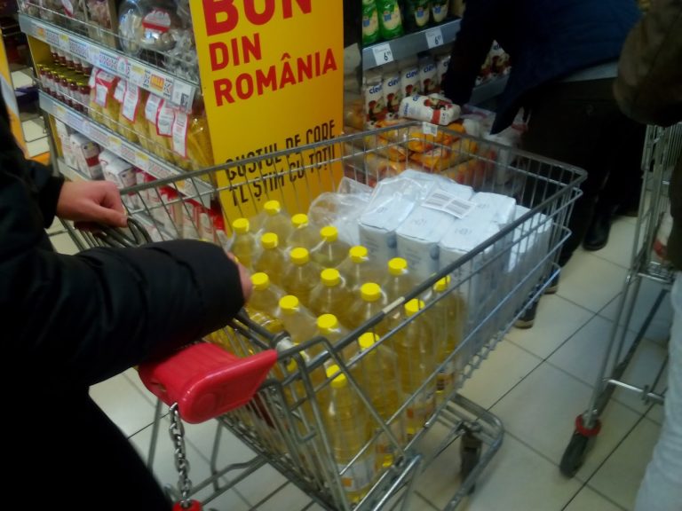 Donații în cadrul campaniei „Hrănește un Zâmbet”