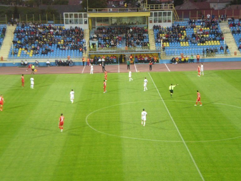 „Lupii și câinii” se întâlnesc la Mediaș: Gaz Metan – Dinamo București