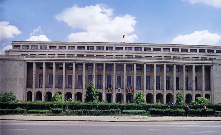 VIDEO: Ilie Bolojan anunță un nou set de măsuri de austeritate. S-a „luat” de Fisc, primării, companii, bănci de stat și sistemul de sănătate