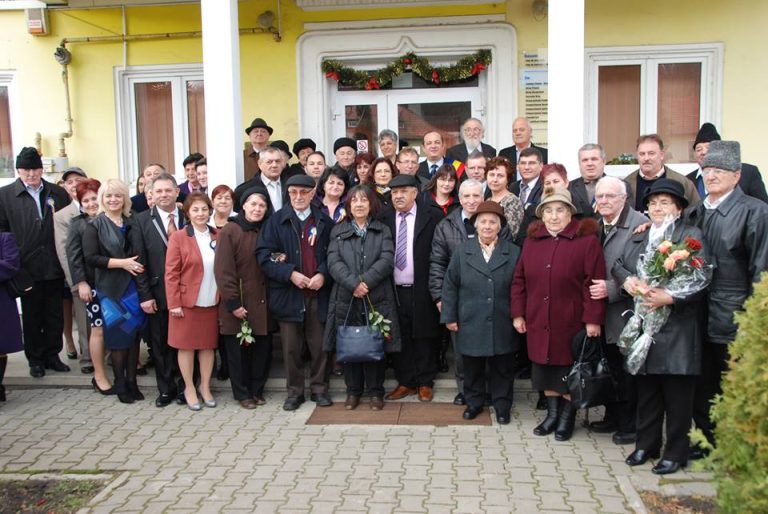 GALERIE FOTO – 16 cupluri de aur și argint, premiate de Ziua Națională