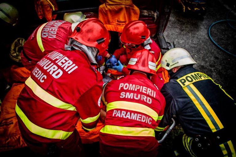 2 morți și 7 răniți într-un accident rutier. E plan roșu de intervenție!