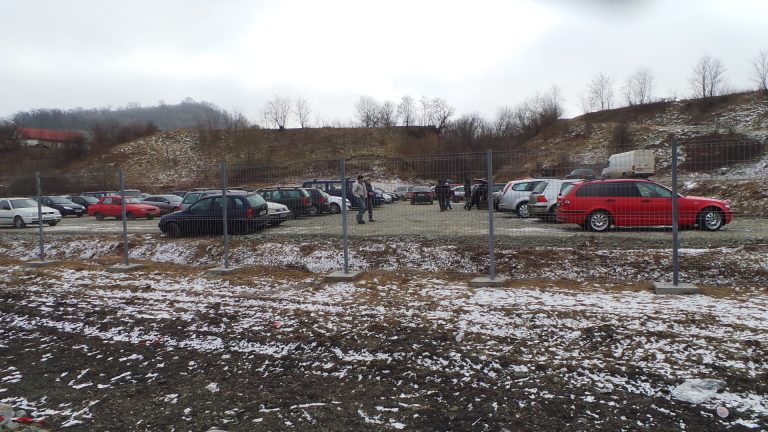 GALERIE FOTO – Târgul de vechituri și-a schimbat total fața