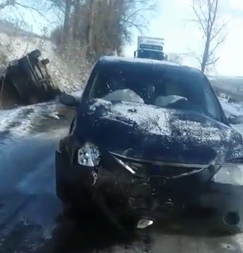 UPDATE VIDEO: Accident cu patru maşini pe drumul dintre Sibiu şi Agnita