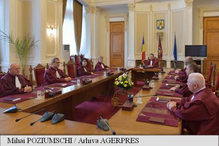 Curtea Constituțională discută sesizarea privind salarizarea bugetarilor