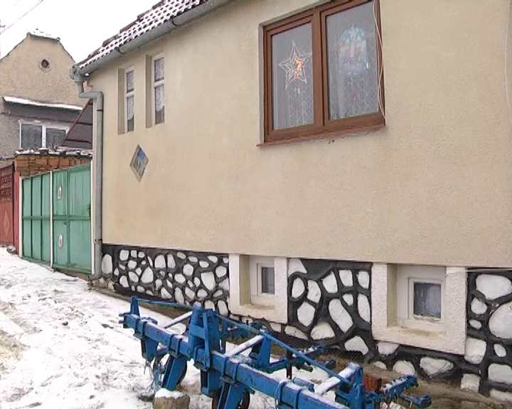 Crimă oribilă în ziua de Crăciun, un bărbat şi-a ucis soţia şi fiica şi apoi a încercat să se sinucidă