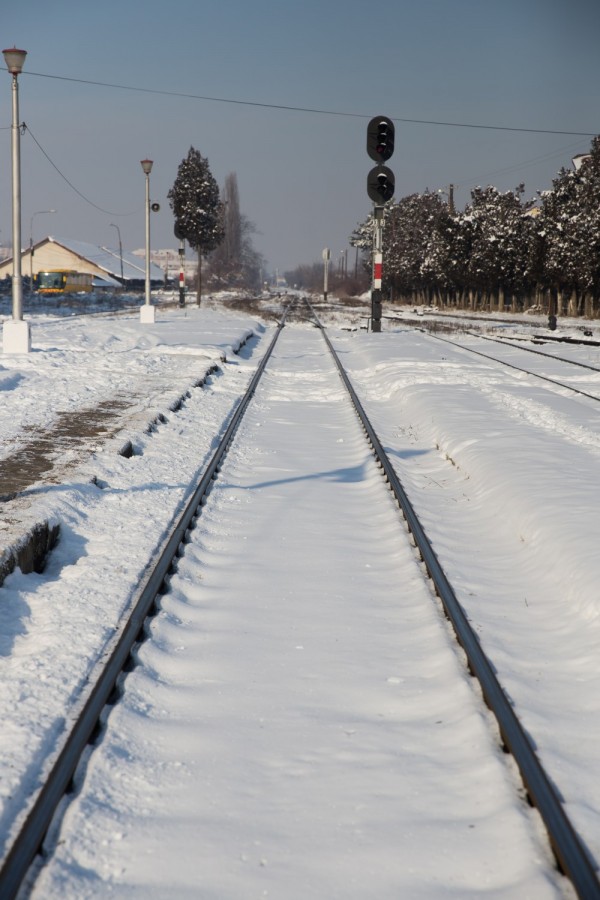 99 de trenuri sunt anulate joi în sudul şi estul ţării